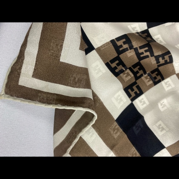 FENDI Logo Cube Print Vintage Scarf - Picture 13 of 15